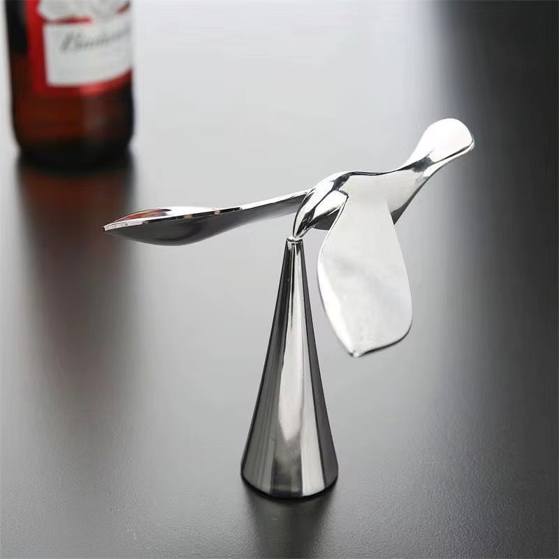 Flying Bird Bottle Opener Smooth Surface 360° Rotating Balance Bird Bottle Opener Zinc Alloy Accessory Bird Decorative Ornaments